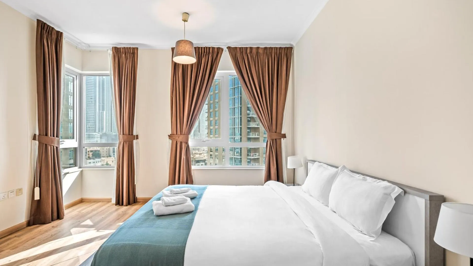 Fountain View One Bedroom Apartment Dubai