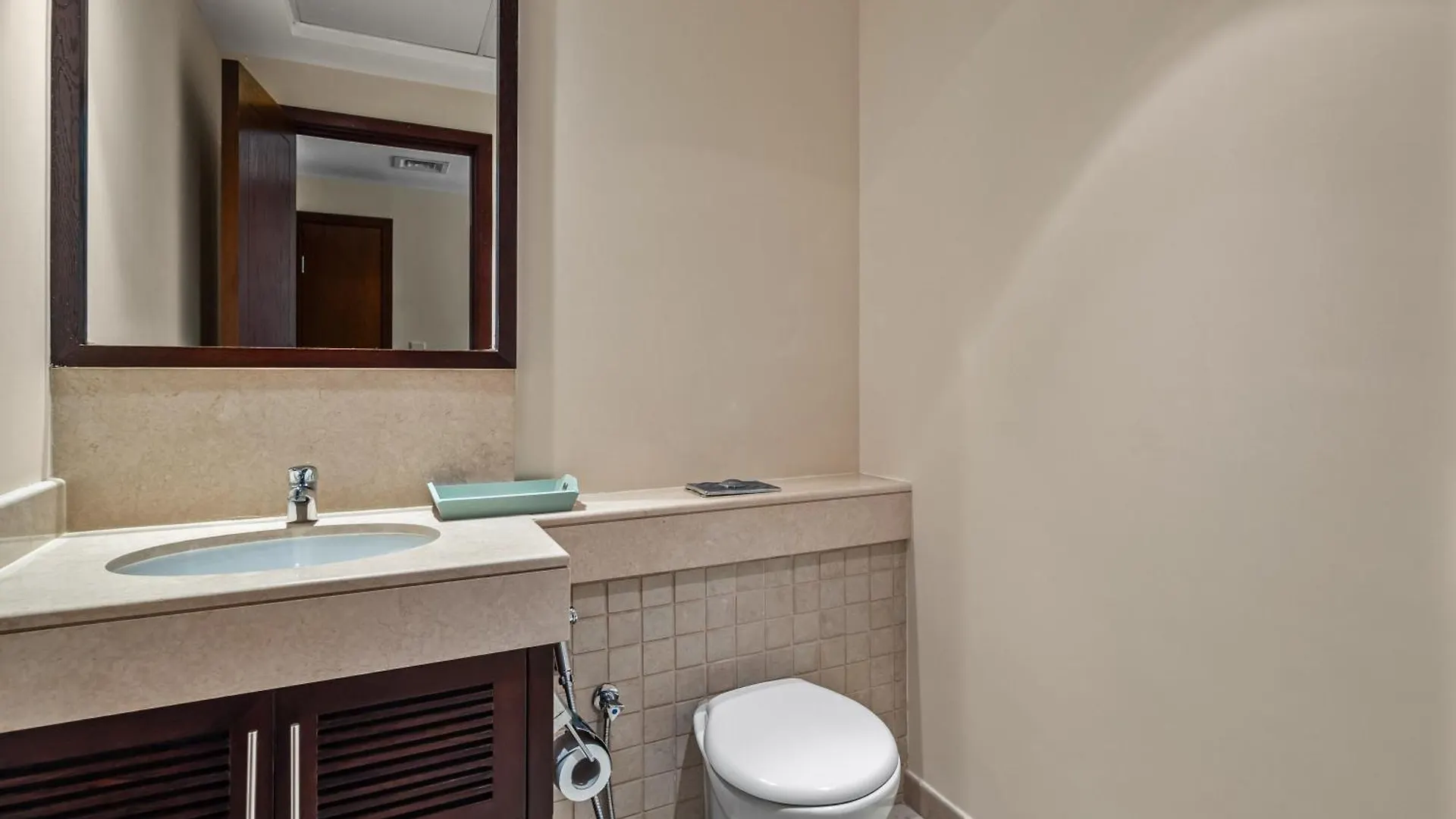 Fountain View One Bedroom Apartment Dubai